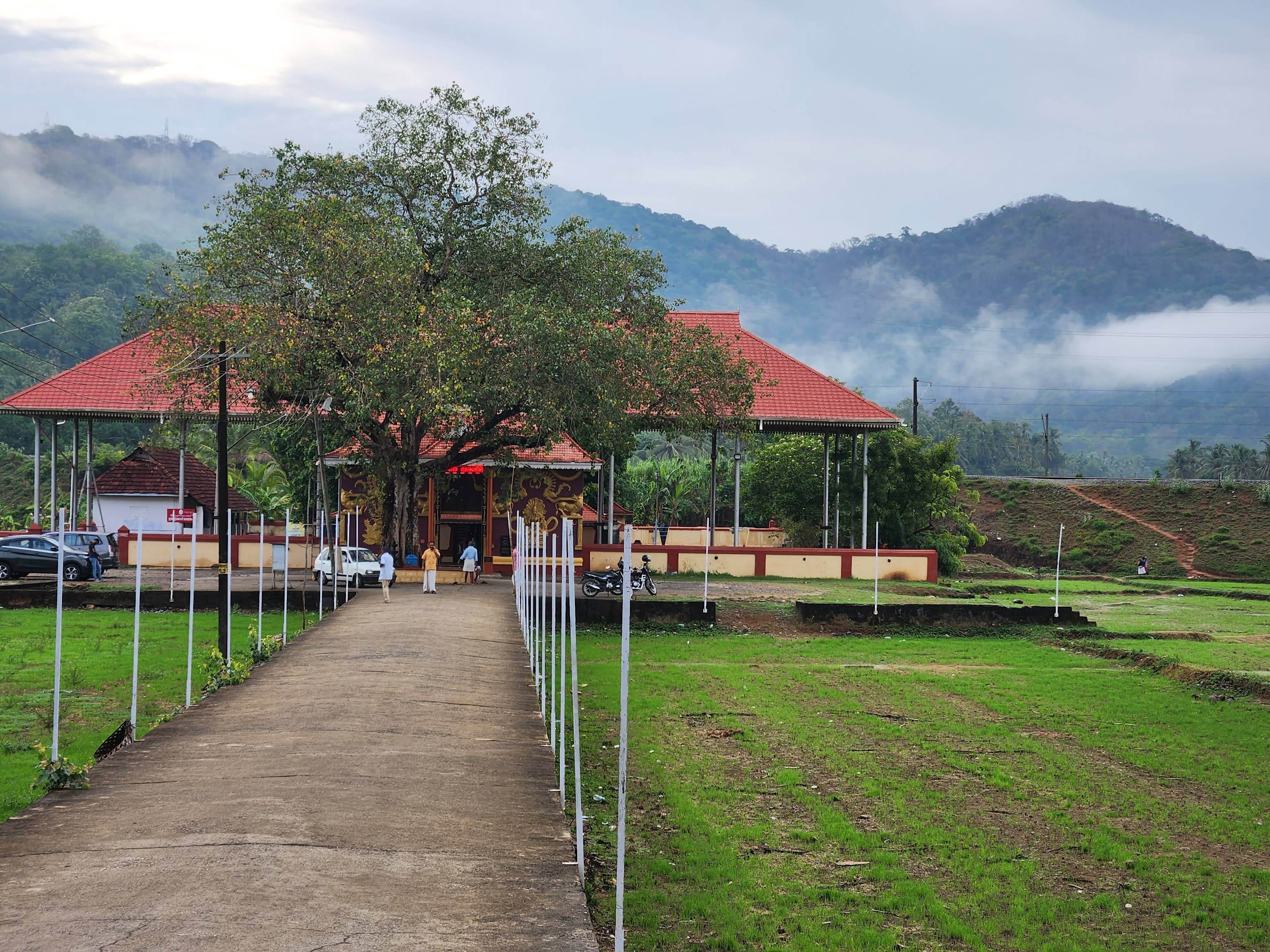 UTHRALIKAVU TEMPLE